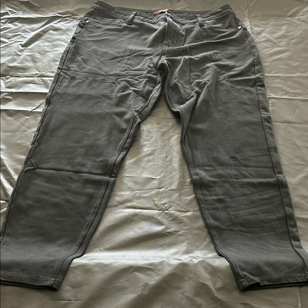 Stylish Charcoal Cropped Pants